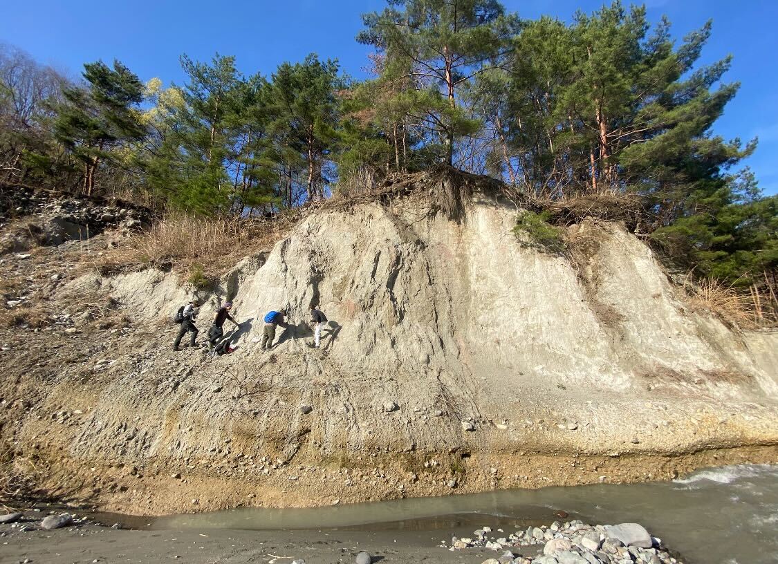 糸魚川静岡構造線の調査